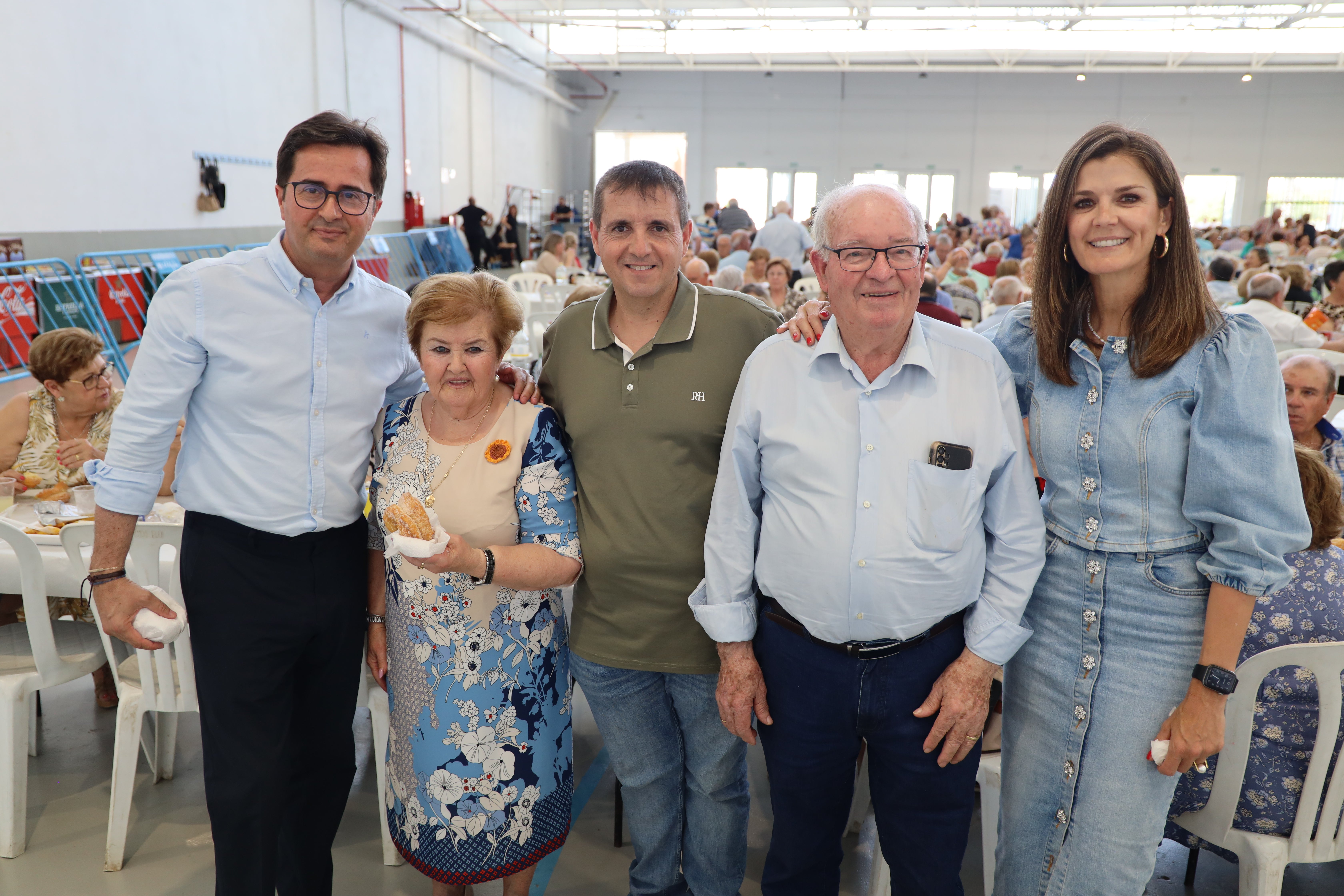 Un millar de mayores disfrutan de una jornada de convivencia en Ejidomar