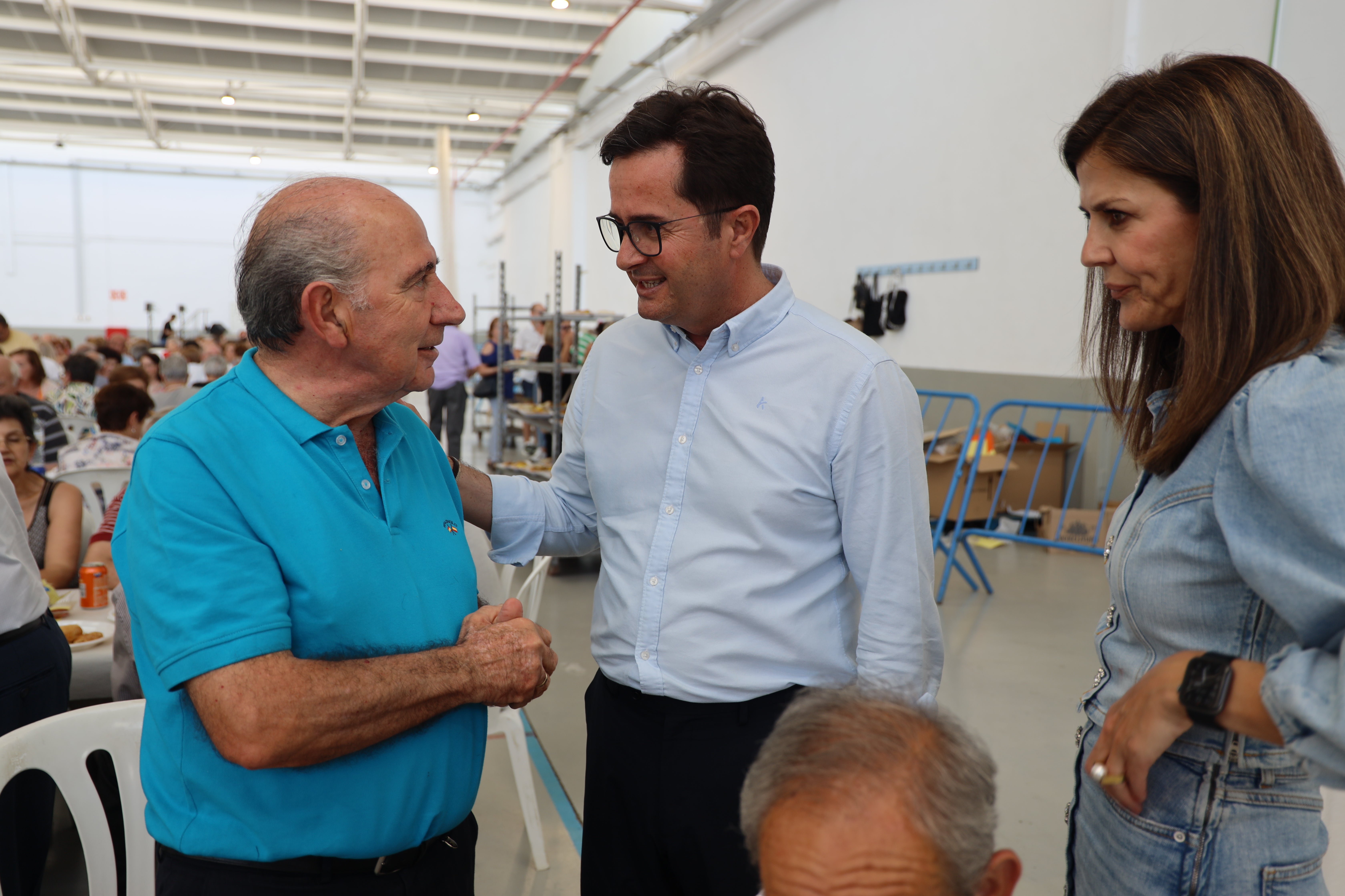 Un millar de mayores disfrutan de una jornada de convivencia en Ejidomar
