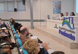 El Hospital de Poniente prepara a sus nuevos profesionales de verano para trabajar «con excelencia y calidez»