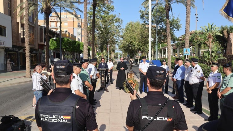 El Ejido reconoce la importante labor de agentes de Policía