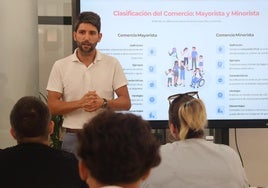 Cerca de una veintena de jóvenes se acercan al mercado laboral formándose en Auxiliar de Logística