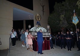 La procesión en una zona de la pedanía.