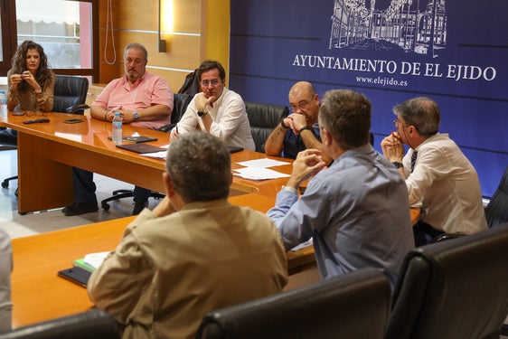 Aprueban la contratación de la mejora de la red viaria de El Ejido
