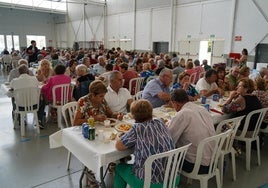 Un momento de la jornada de degustación de platos típicos.