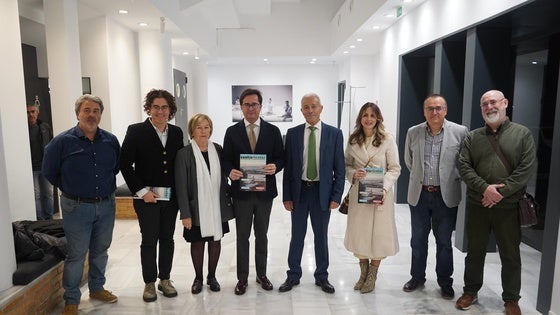 La Asociación Cultural Vientos de Murgi se presenta a la sociedad ejidense