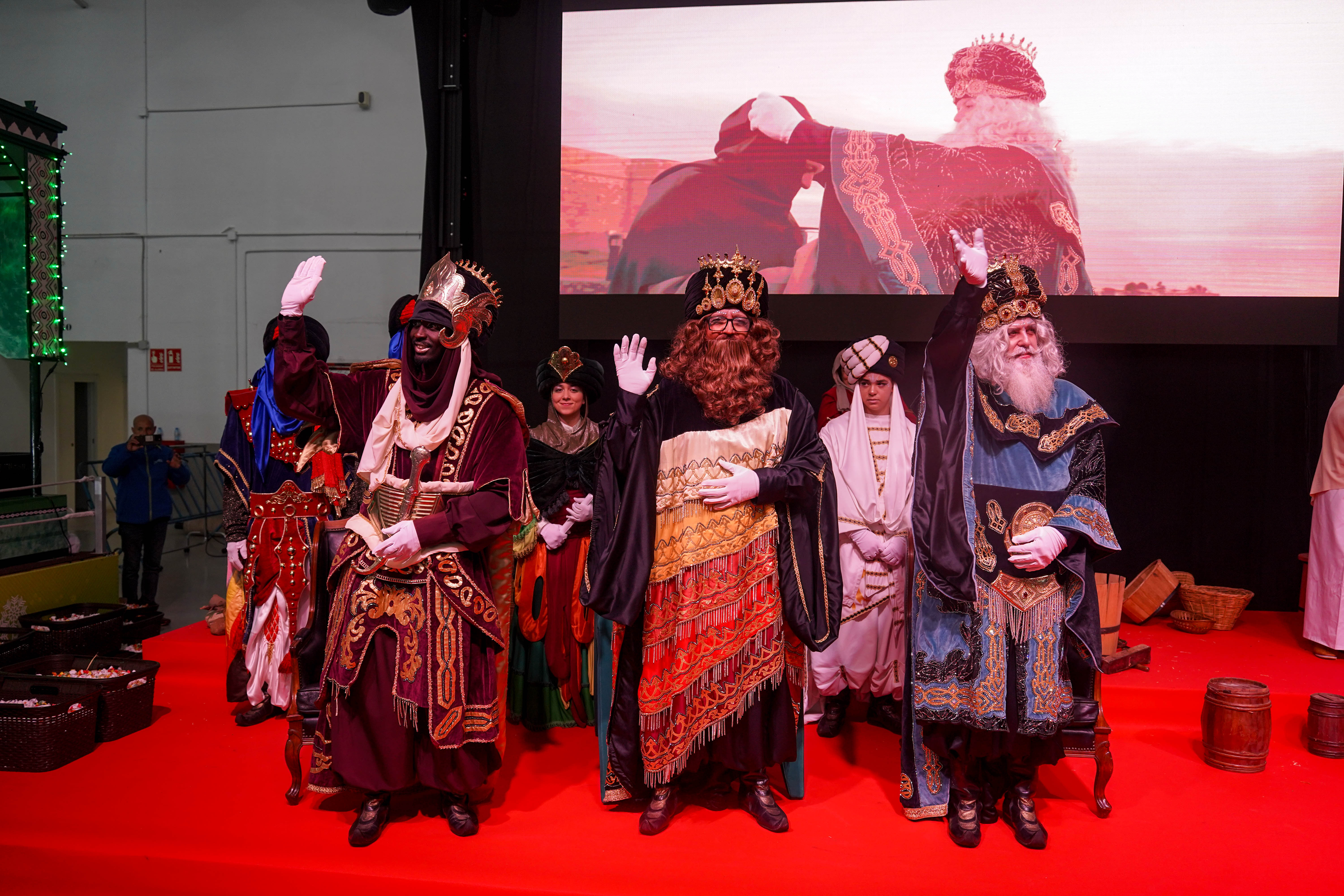 Una Cabalgata de Reyes distinta en la Nave de Ejidomar, en imágenes