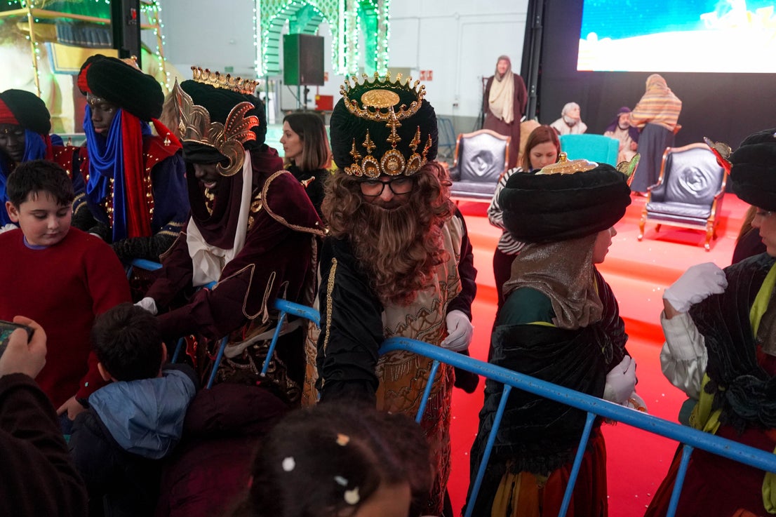 Una Cabalgata de Reyes distinta en la Nave de Ejidomar, en imágenes