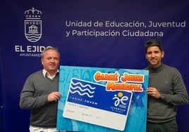 El carné joven municipal se puede adquirir de forma gratuita en Juventud El Ejido.