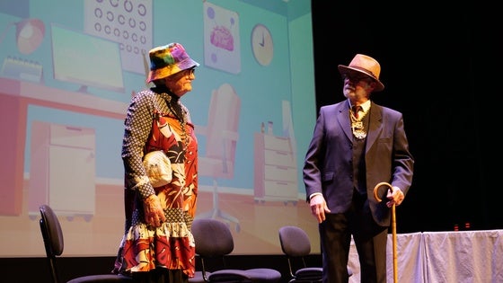 Amigos del Teatro de Dalías realizan una obra en favor de Down El Ejido