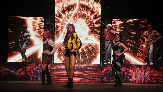 'Las Guardianas del Ritmo' llenan el Teatro de El Ejido con K-Pop