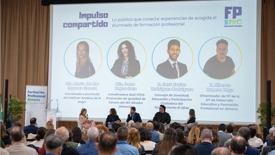 El Ejido participa en la jornada de FP 'Impulsando sinergias'