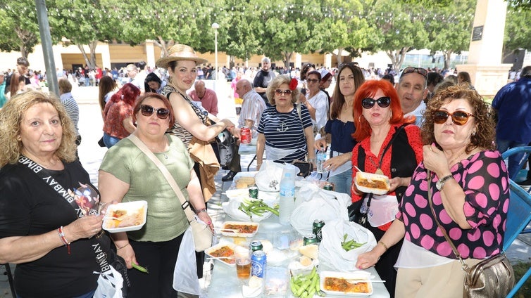 Más de 4.300 kilos entre habas, tocino y magra: la gastronomía reina en San Marcos