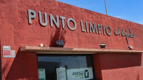 El Ejido recuerda la gratuidad del Punto Limpio y el Servicio de Recogida de Enseres