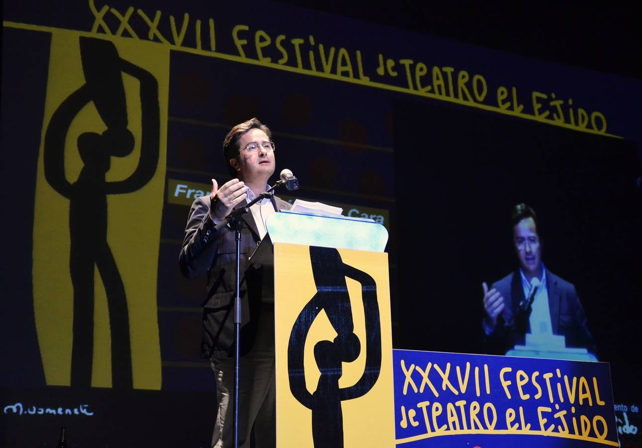A los hijos del teatro... Bienvenidos