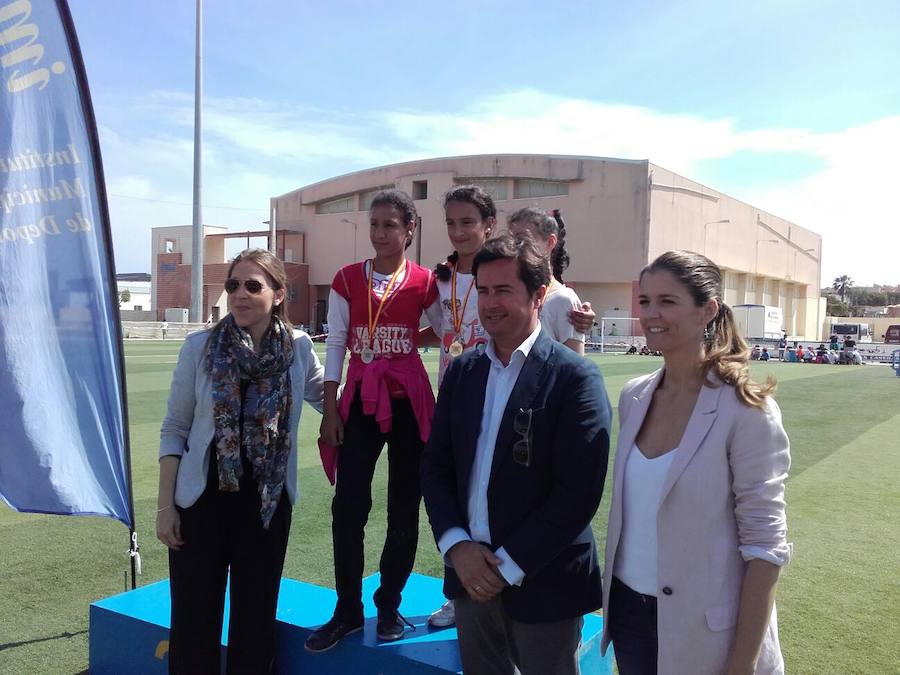 La Carrera Intercentros Solidaria de Las Norias de Daza reúne a más de 1.500 escolares