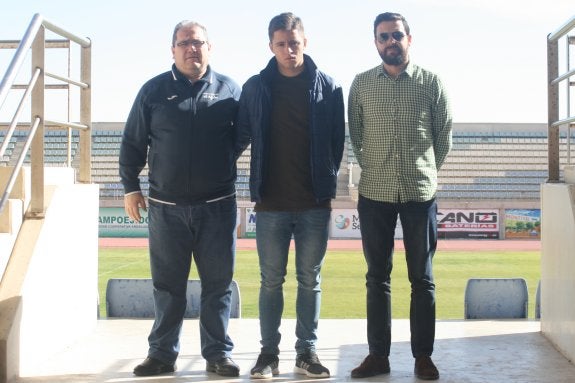 Paquito pasa del celeste del CD El Ejido al rojiblanco del Almería