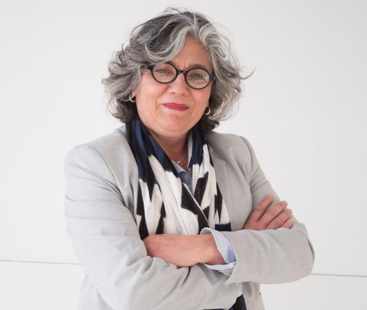 Una mujer, inspiración para muchas, que desde su veteranía mantiene el espíritu luchador de tabernera auténtica que la define.