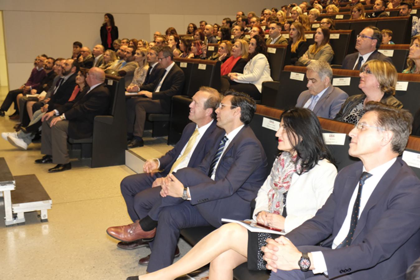 El Centro de Formación Profesional La Inmaculada acoge la entrega de los premios a seis restauradores y establecimientos de la provincia de Granada