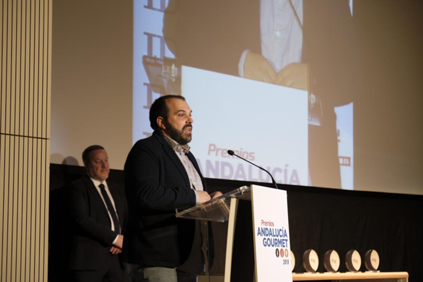 El Centro de Formación Profesional La Inmaculada acoge la entrega de los premios a seis restauradores y establecimientos de la provincia de Granada