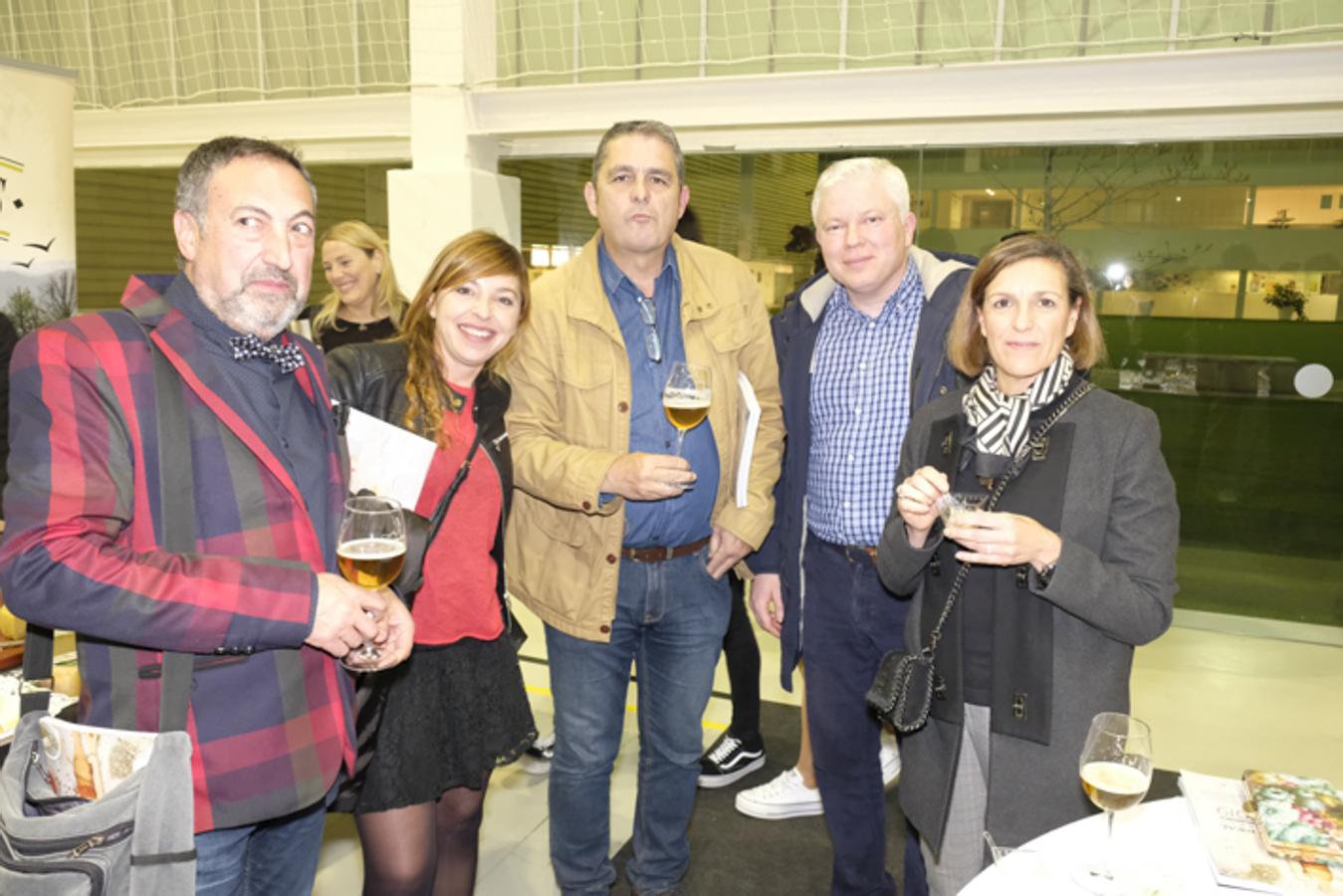 El Centro de Formación Profesional La Inmaculada acoge la entrega de los premios a seis restauradores y establecimientos de la provincia de Granada