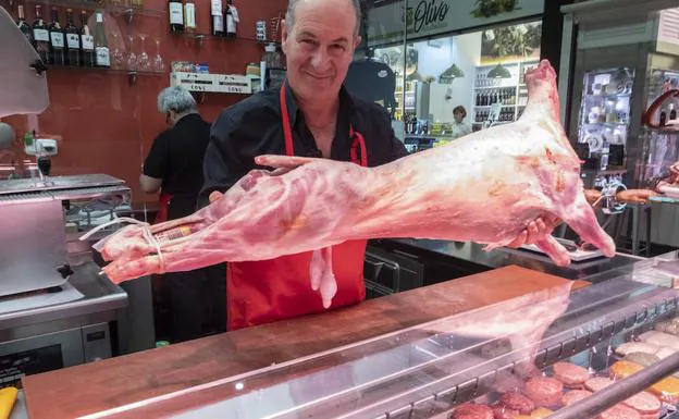 Imagen principal - Mercados de San Agustín en Granada: descubre todos sus puestos