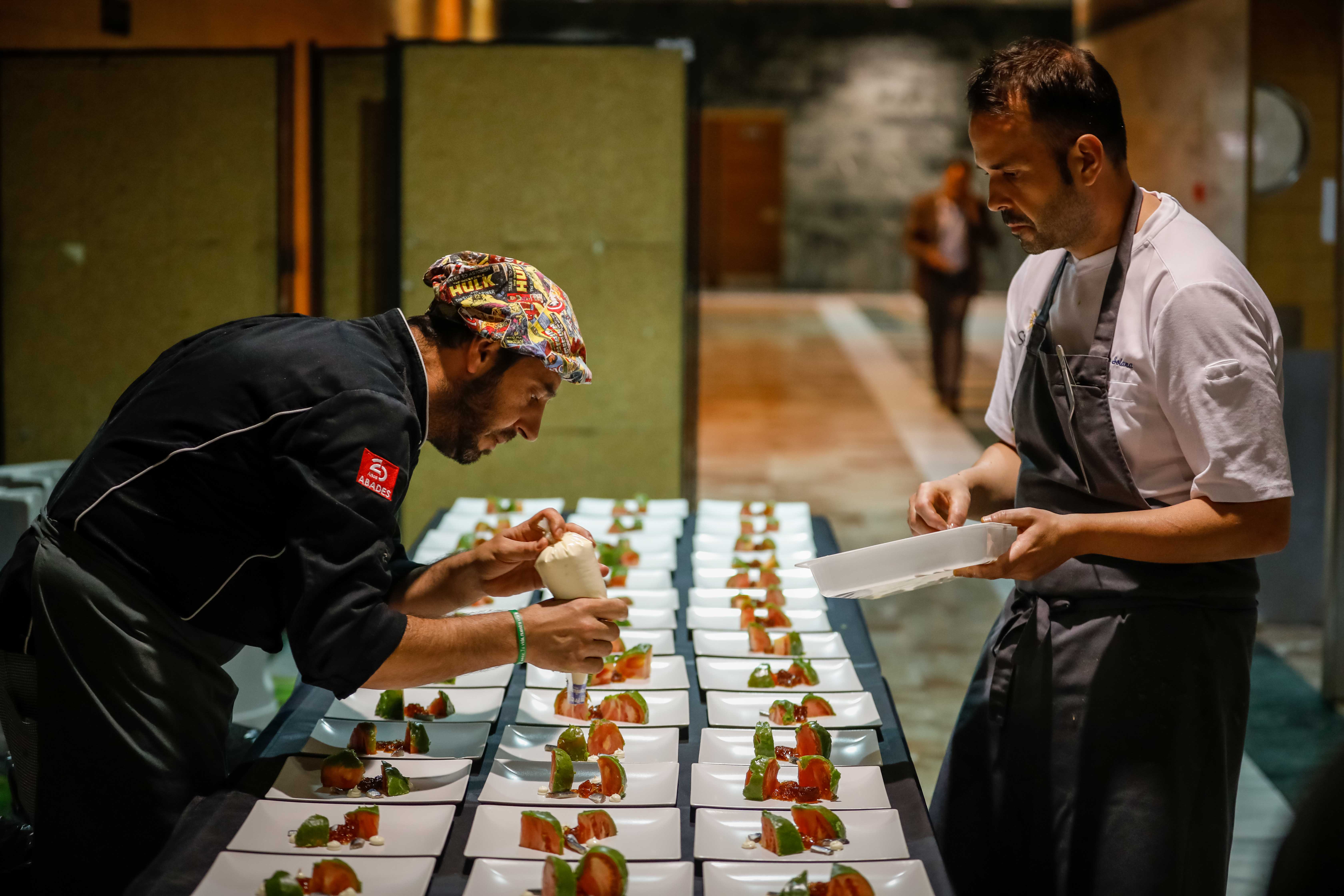 Ignacio Solana y Ricado González Sostres inauguran los Menús Michelín 