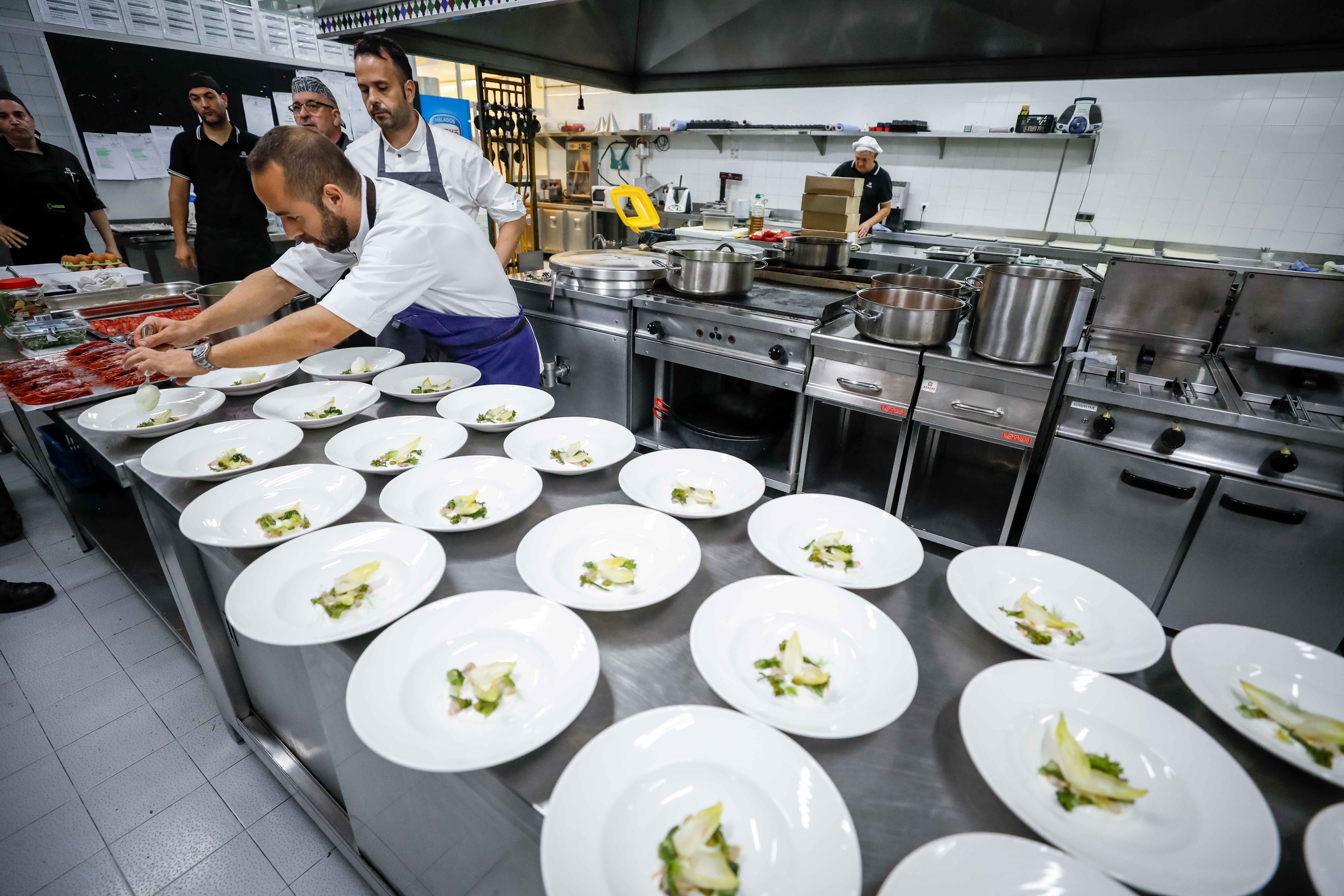 Ignacio Solana y Ricado González Sostres inauguran los Menús Michelín 