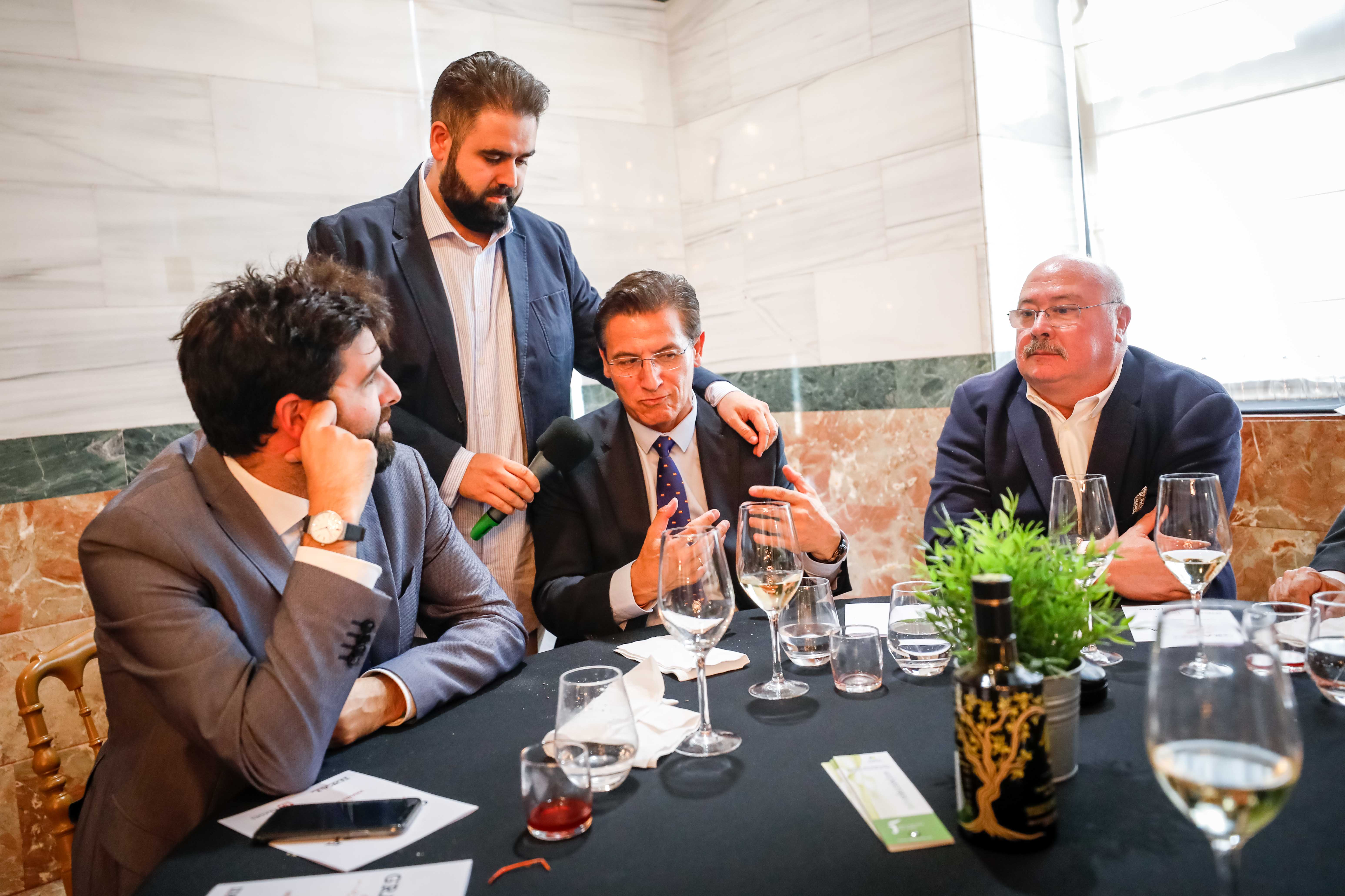 Ignacio Solana y Ricado González Sostres inauguran los Menús Michelín 