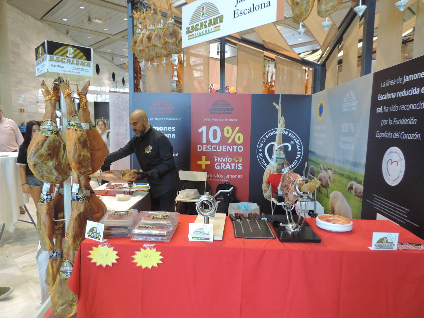 Empresas e instituciones muestran sus mejores productos en Granada Gourmet 