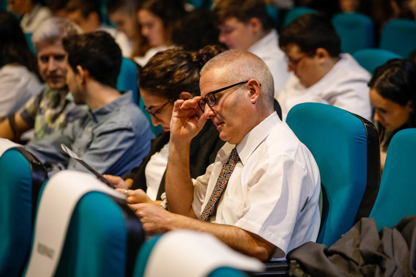 El director general de IDEAL destaca en el acto de inauguración el programa de la sexta edición