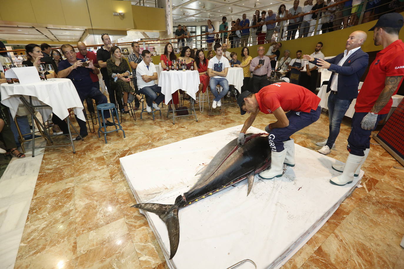 Los asistentes a Granada Gourmet pudieron presenciar un ronqueo en vivo