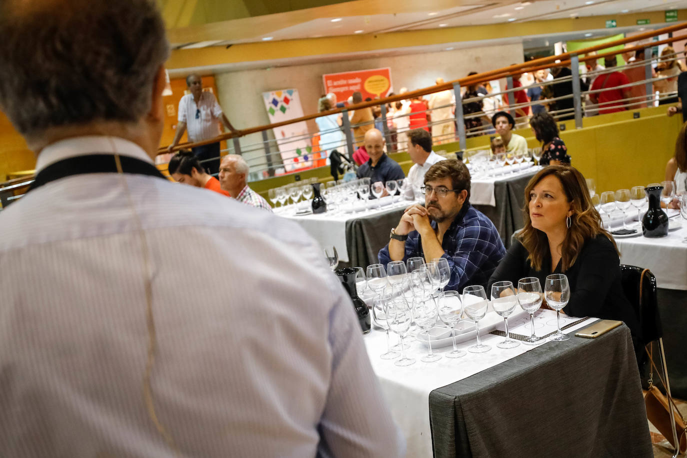 Juan Muñoz, uno de los mejores sumilleres de España, dirigió una cata llena de aromas, colores y sabores