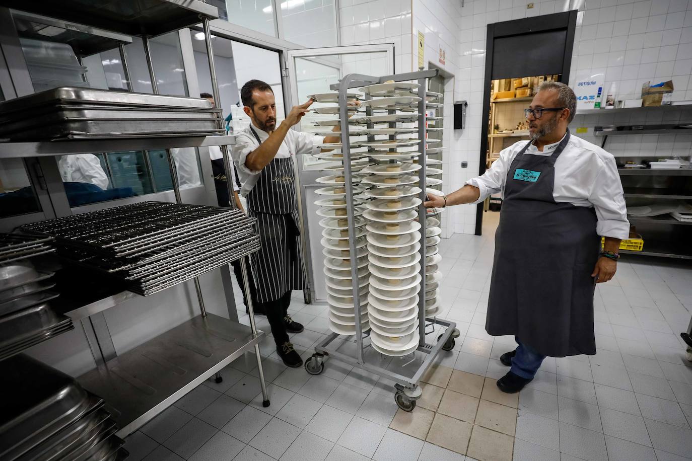 Carme Ruscalleda recibe el premio de Granada Gourmet, un congreso que se ha rendido a su cercanía y sencillez