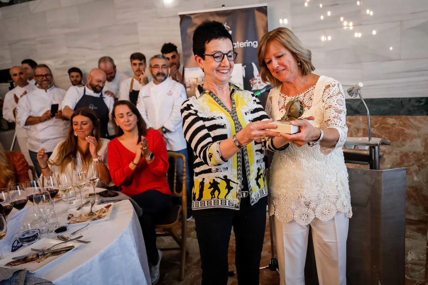 Carme Ruscalleda recibe el premio de Granada Gourmet, un congreso que se ha rendido a su cercanía y sencillez