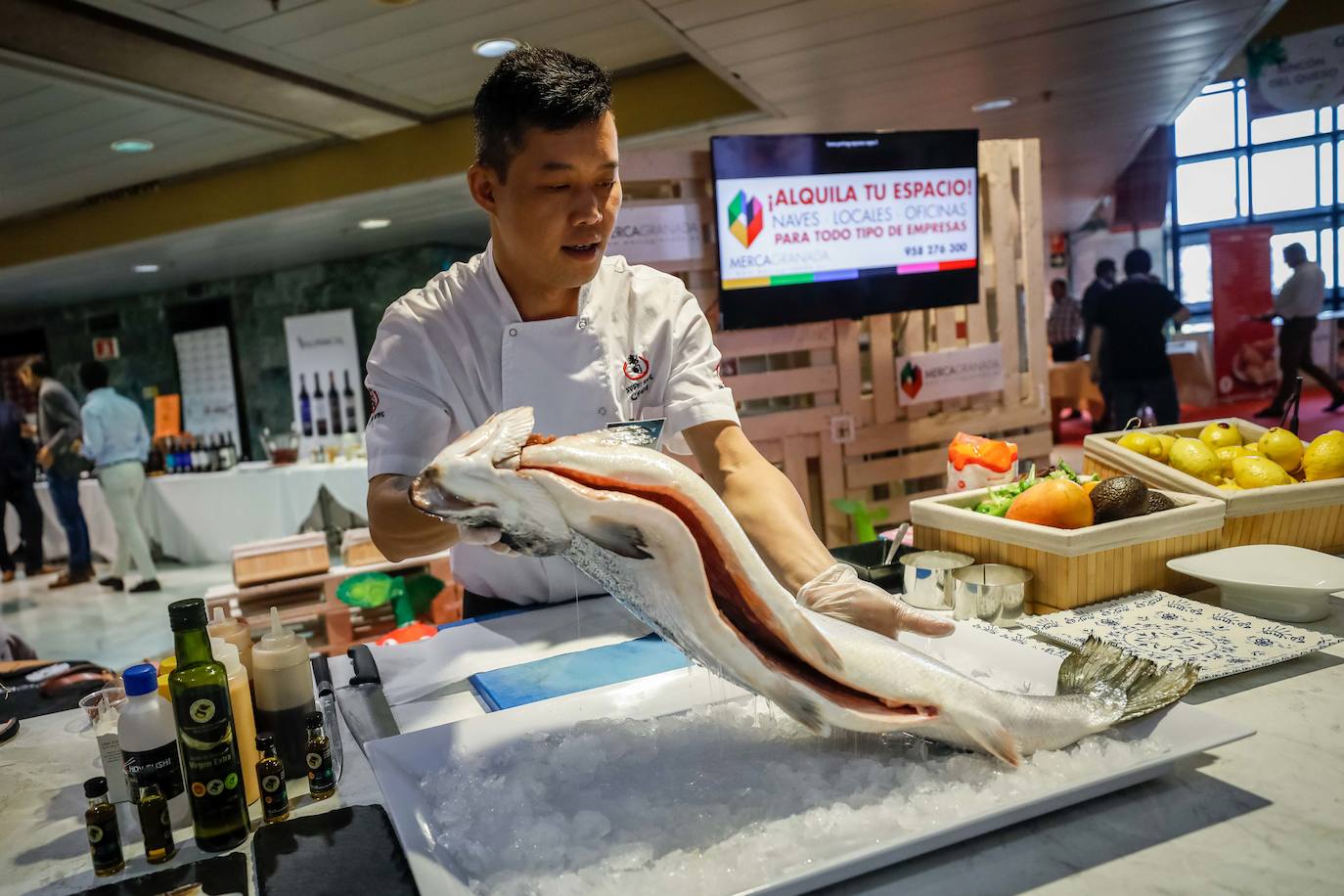 Un experto en cocina japonesa desvela los secretos del ronqueo del salmón