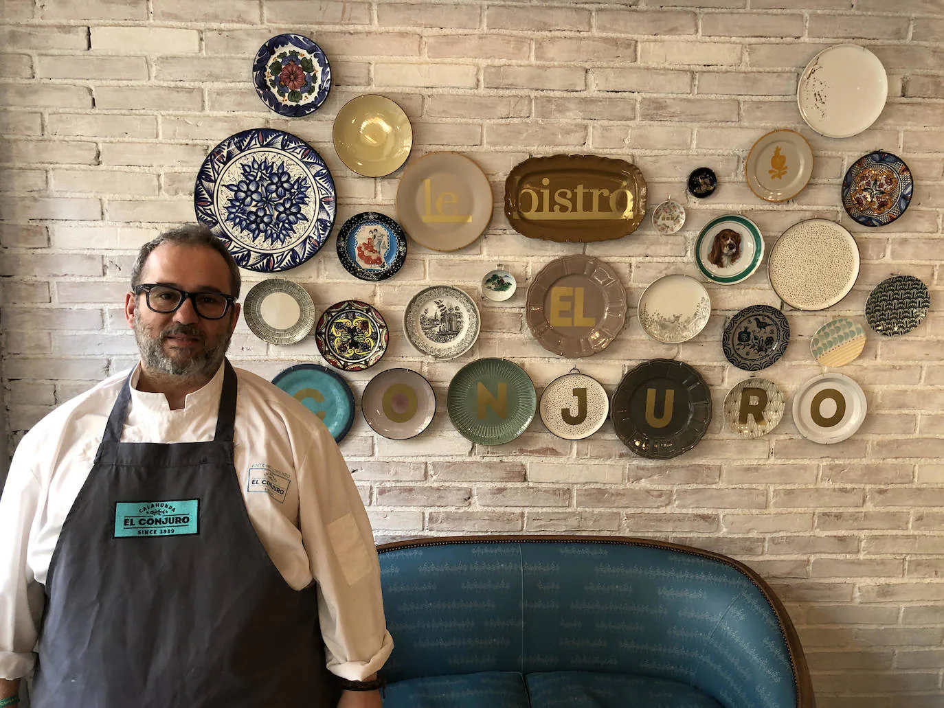 El Conjuro, uno de los referentes gastronómicos de la Costa Tropical, abre un bistró en Granada capital