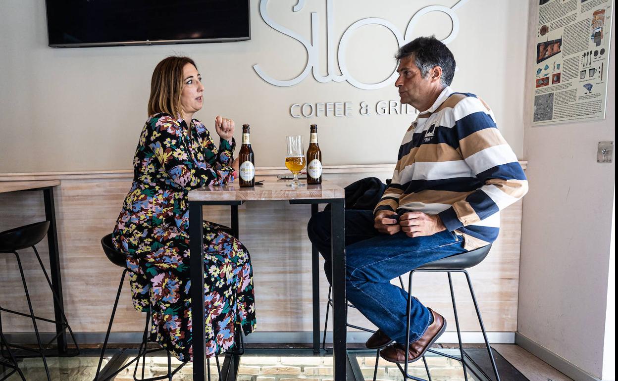 Marga Sánchez Romero habla de historia sobre los restos arqueológicos del Darro Turbio.