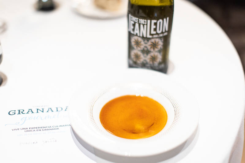 La cocina hecha arte ha sido la constante del menú con estrella Michelin que se ha disfrutado hoy en Ruta del Veleta