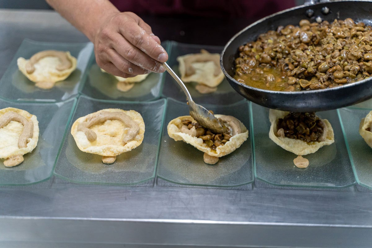 En el evento, Gregorio García, presidente de la Federación de Hostelería, anunció un foro de debate y reflexión sobre la gastronomía granadina