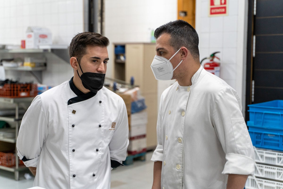 En el evento, Gregorio García, presidente de la Federación de Hostelería, anunció un foro de debate y reflexión sobre la gastronomía granadina