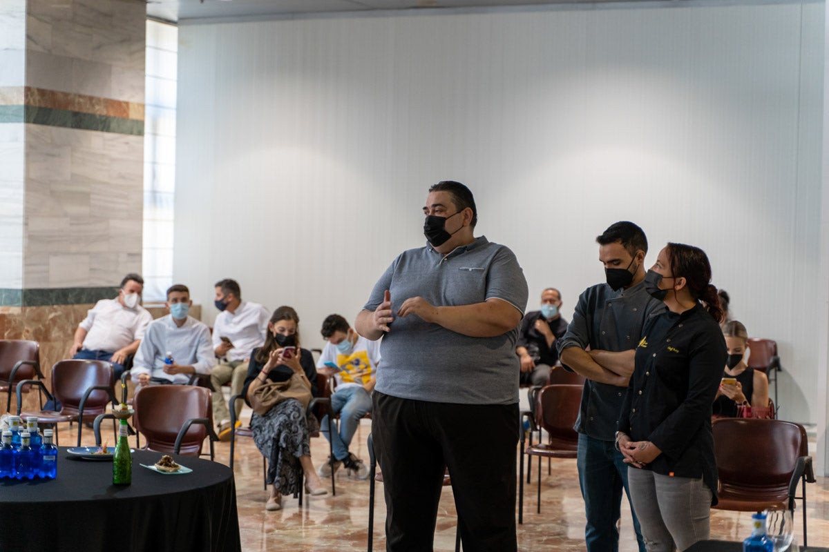 En el evento, Gregorio García, presidente de la Federación de Hostelería, anunció un foro de debate y reflexión sobre la gastronomía granadina