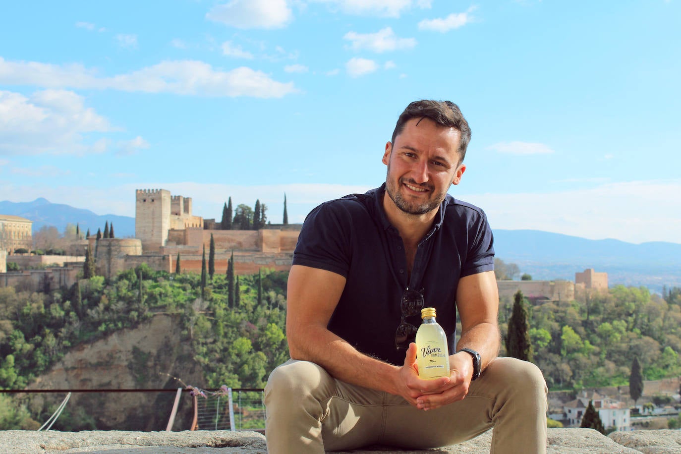 El ingeniero que fabrica una kombucha 100% de Granada