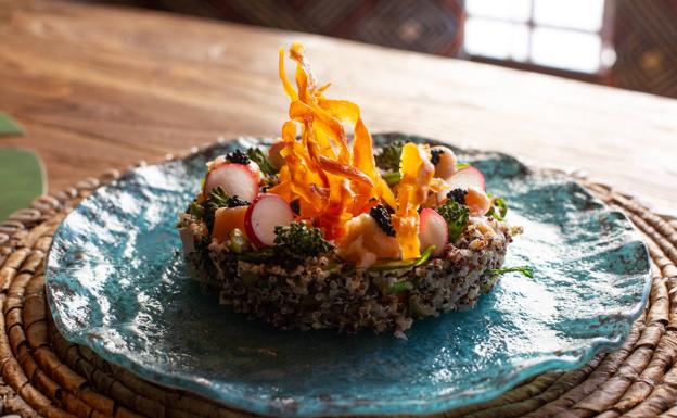 Ensalada tibia de quinoa al estilo satay