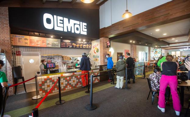 Uno de los restaurantes en Borreguiles. 