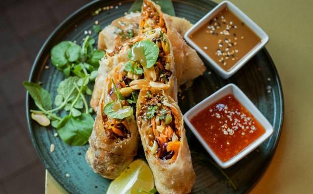 Rollitos Vietnamitas con verdura de temporada de Abdul R. Daou.