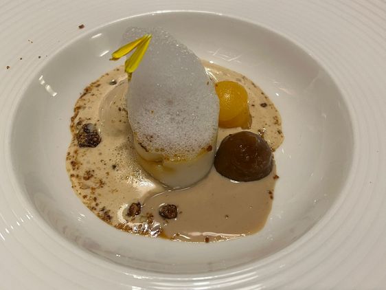 El menú de Restaurante Damasqueros, reconocido con un Sol Repsol