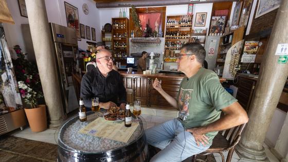 «En el Vespa Club pides ensalada y te queman la moto»