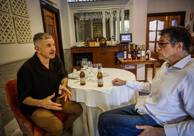 Francisco Galisteo habla en el Asador Curro de las relaciones entre física, química y cocina.