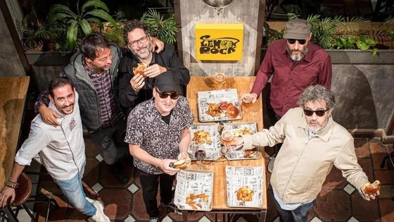 Comer y beber a ritmo de Granada