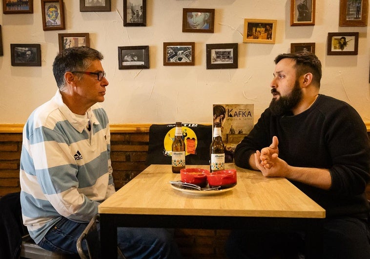 Rafael Maldonado habla en La Taberna de Kafka de su pasión por Tintin, Asterix y otros cómics.